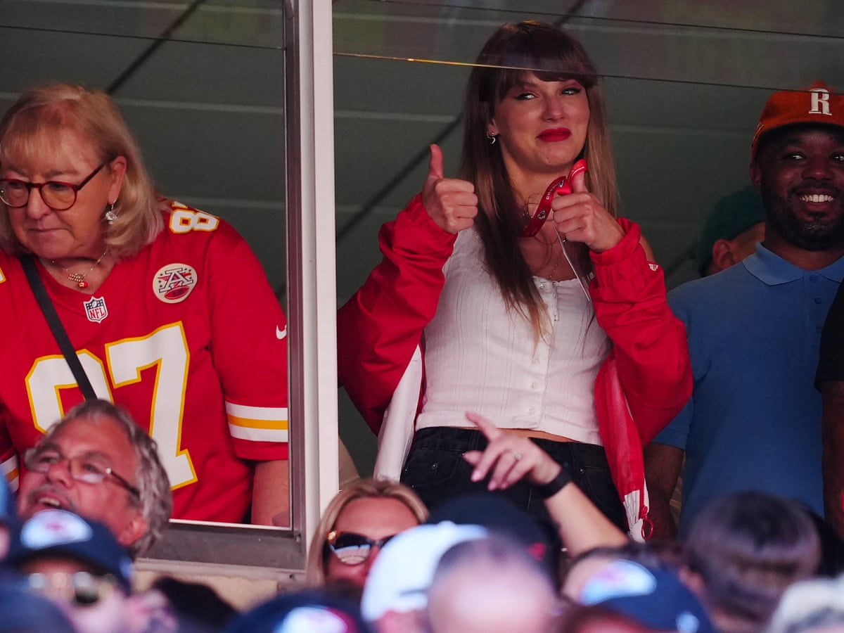 Travis Kelce says NFL is 'overdoing' his connection with Taylor Swift | NFL  | The Guardian