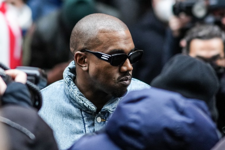 Ye apologizes in Hebrew to Jewish community for 'unplanned' antisemitic  'outburst'