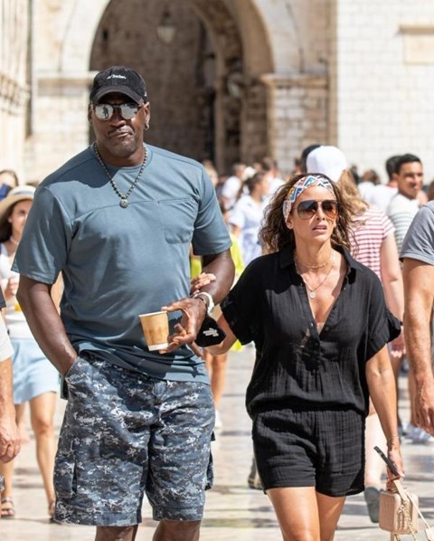 VIDEO Michael Jordan stigao u Dubrovnik, sa suprugom prošetao Stradunom -  Index.hr