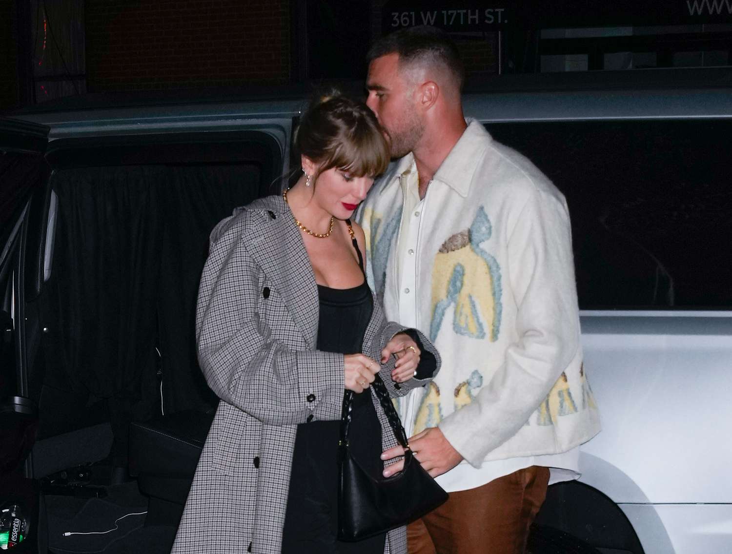 Taylor Swift and Travis Kelce Shared the Sweetest Moment of PDA During a  Post-Game Party