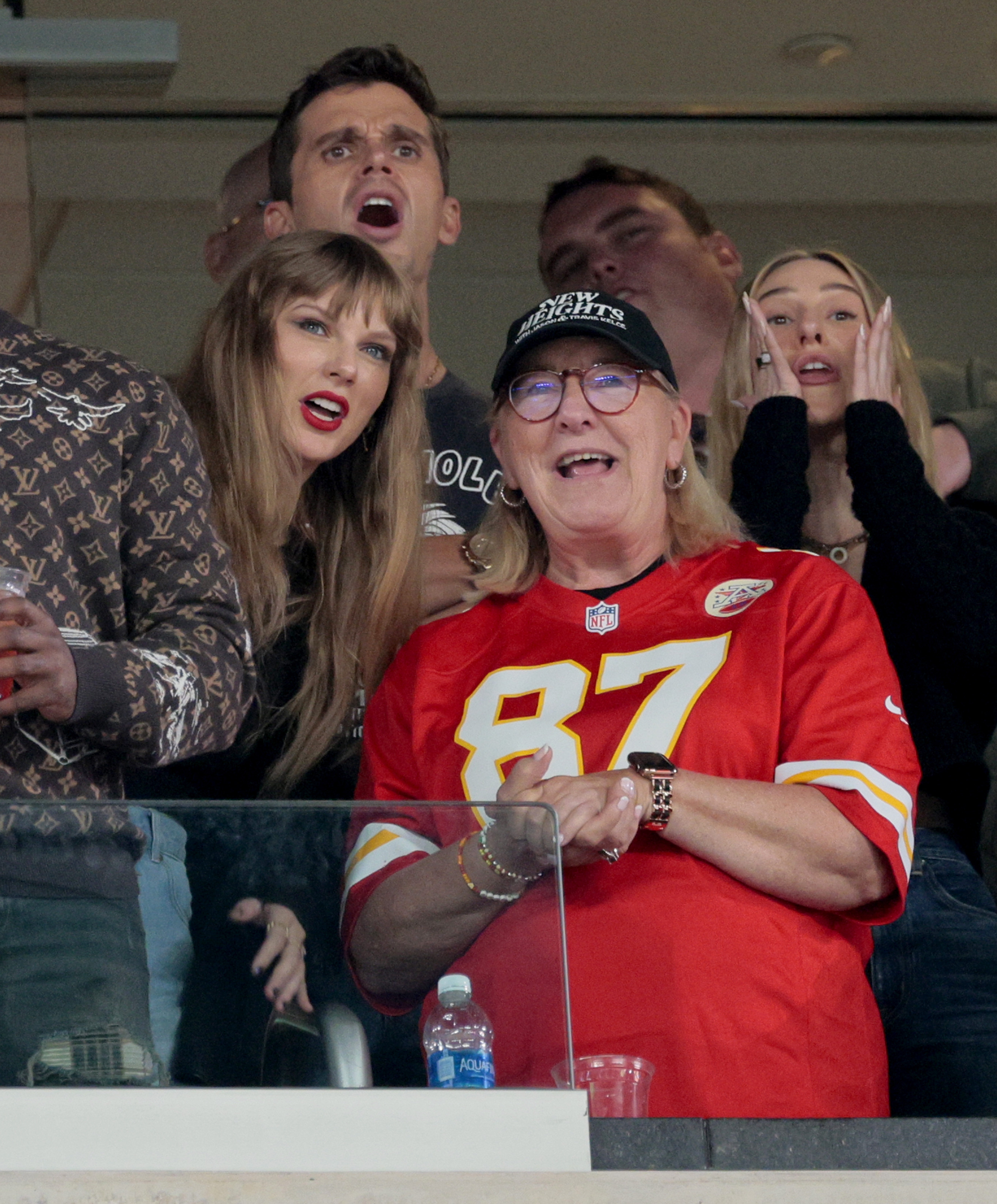 Travis Kelce's mom, Donna: Meeting Taylor Swift 'was OK'