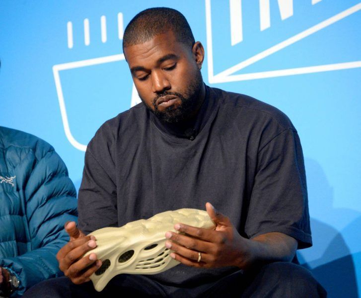 Kanye West explica por que o Yeezy Foam Runner é o futuro dos tênis