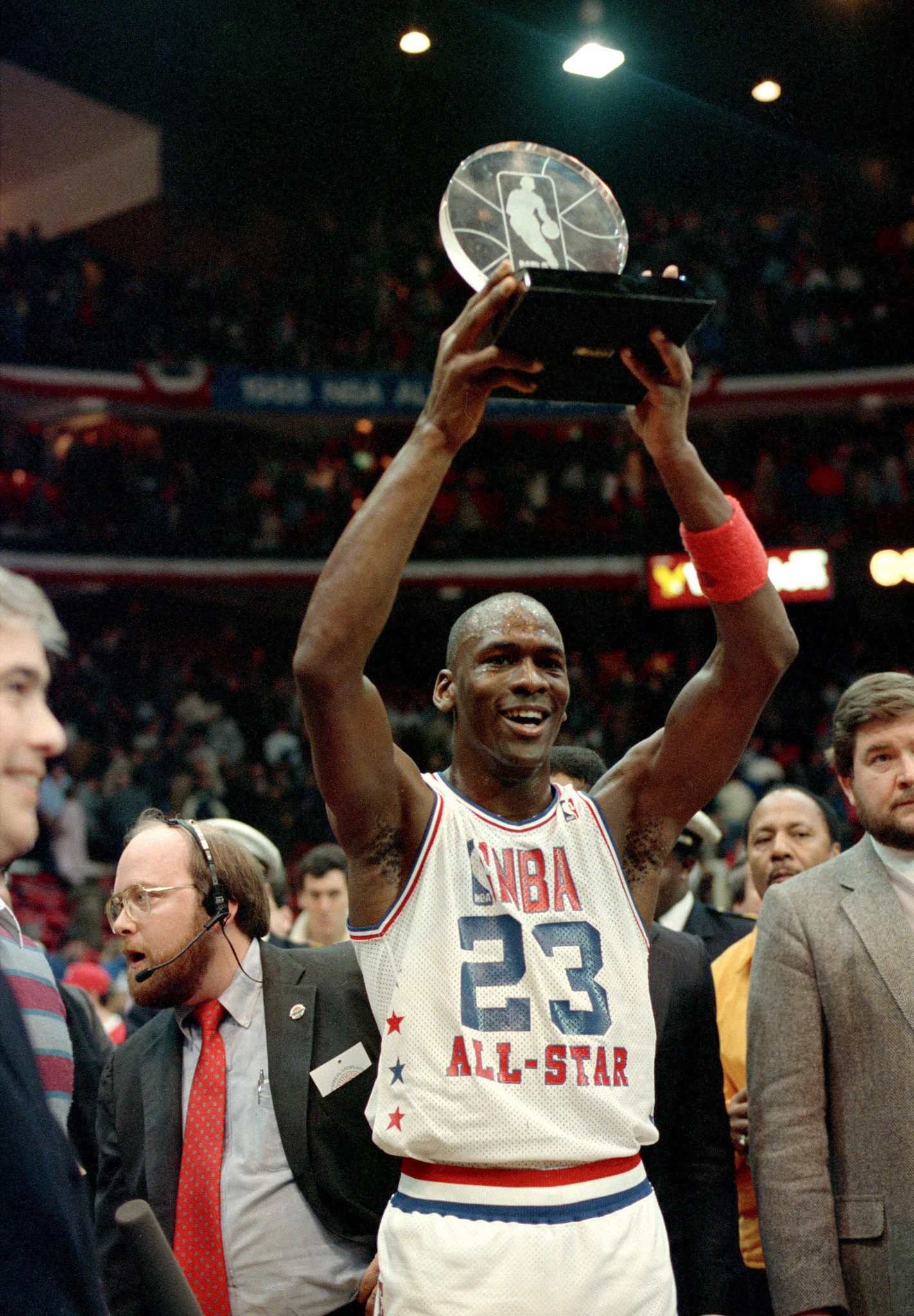 Michael Jordan's competitive streak extended to the 1988 NBA All-Star Game  in Chicago — and his peers weren't surprised – Chicago Tribune