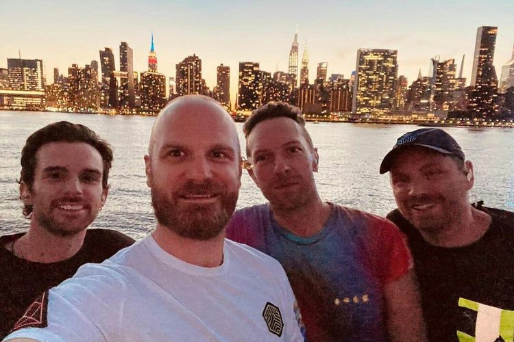 Profil Personil Grup Band Coldplay, Band Yang Akan Kolaborasi Dengan BTS -  Trenggalekpedia