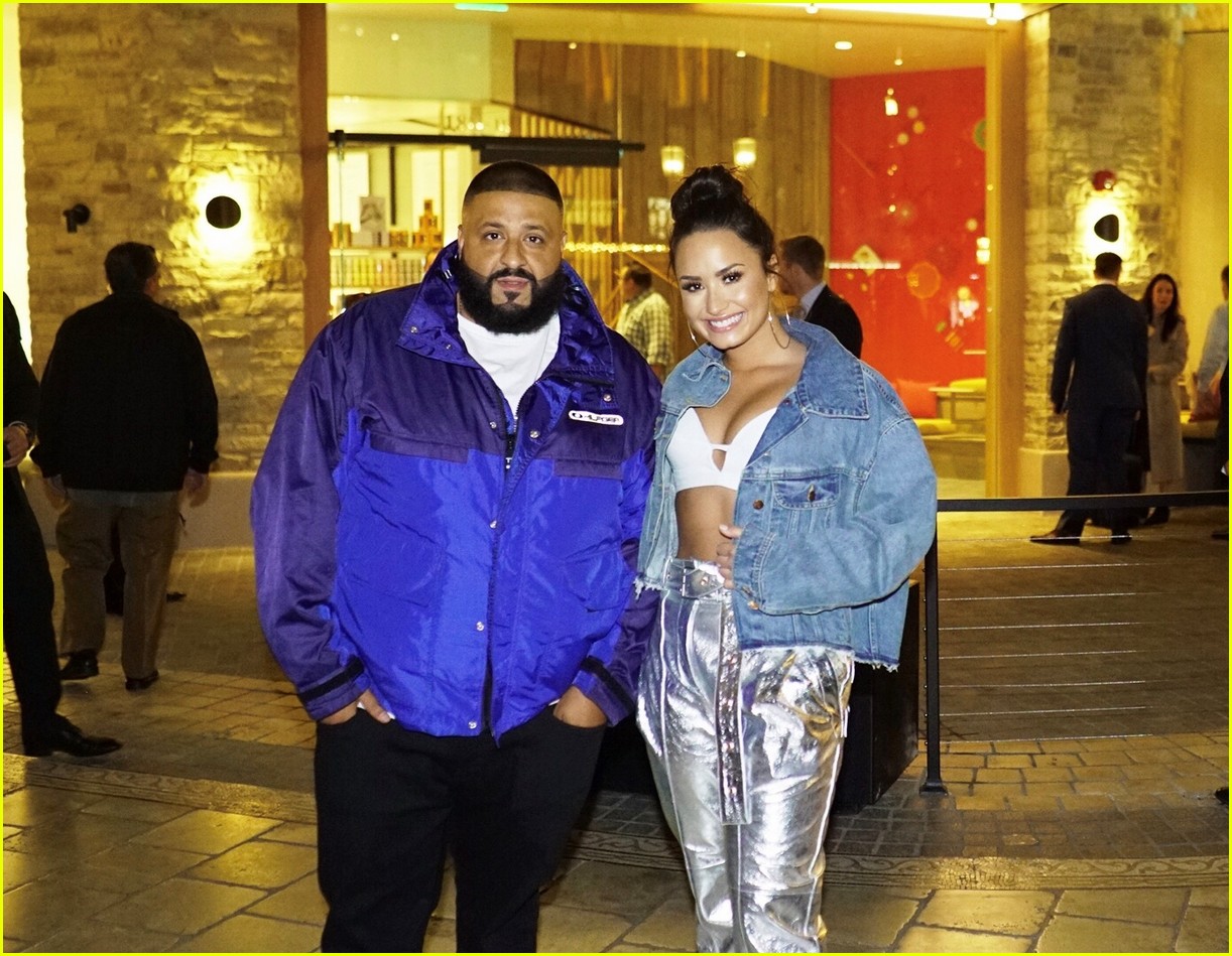 Demi Lovato Throws 'Fan Luv' Event in L.A. with DJ Khaled!: Photo 1120185 |  Demi Lovato, DJ Khaled Pictures | Just Jared Jr.