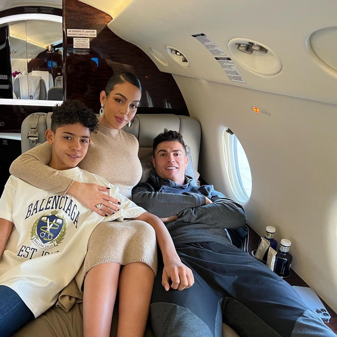 This Is How Cristiano Ronaldo Flies in One of His Two Gulfstream Private  Jets - autoevolution