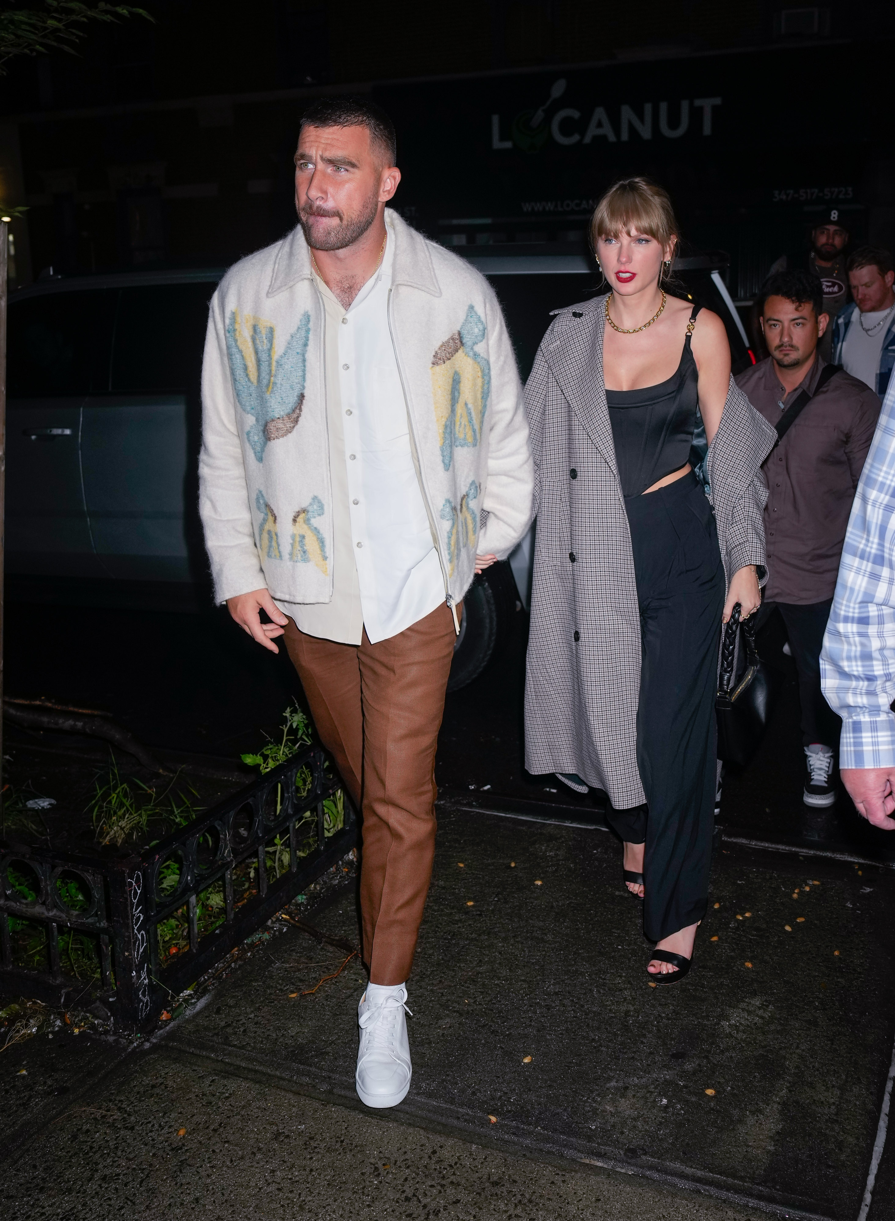 Taylor Swift will spend holidays with boyfriend Travis Kelce