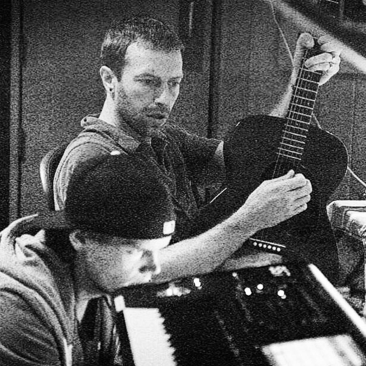 ColdplayXtra on X: "Dec 2013 - Early 2014  Chris Martin invites Tim  Bergling, aka Avicii, to work with him on a track called A Sky Full of  Stars without consulting the