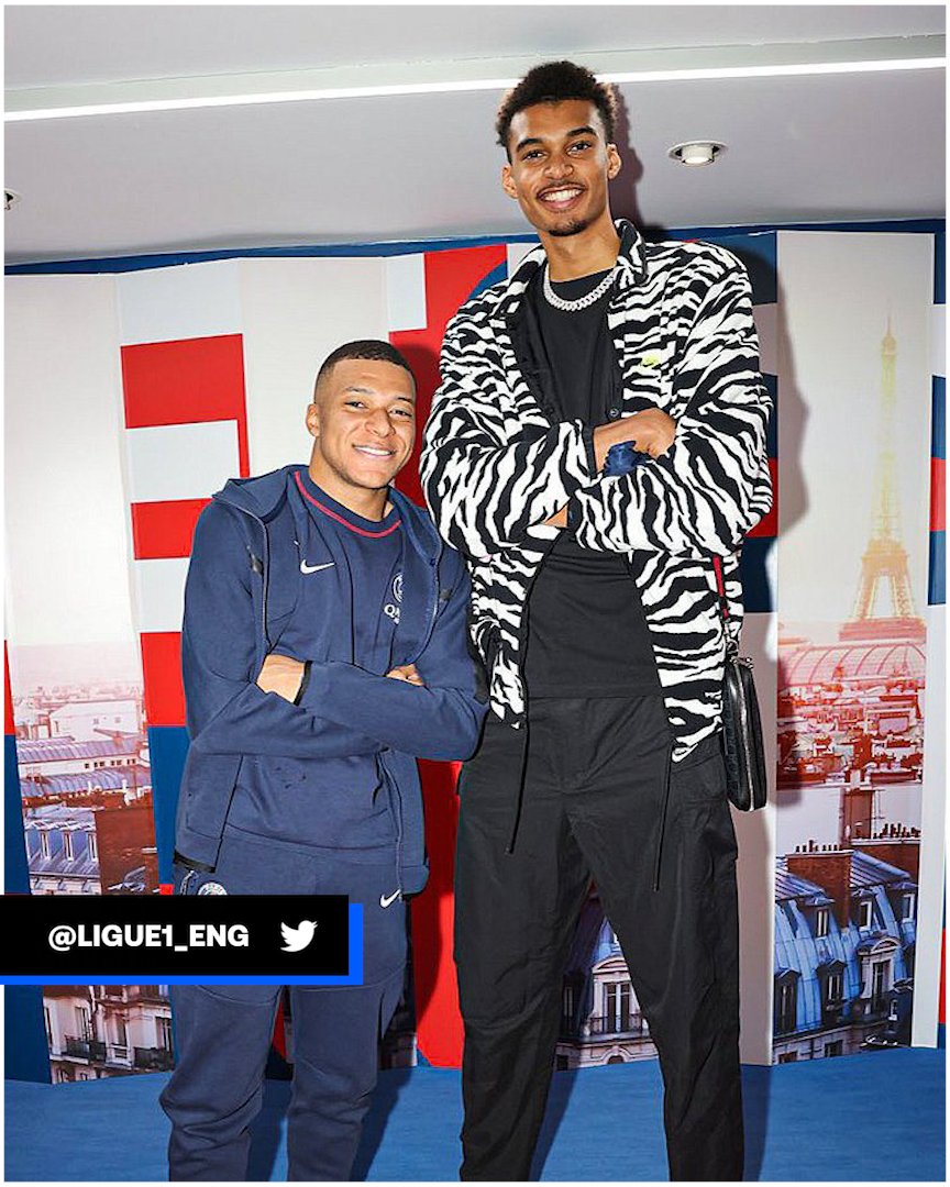 Eurosport on X: "5'10" Kylian Mbappe meeting 7'3" Victor Wembanyama during the NBA draft lottery (via @Ligue1_ENG) https://t.co/bhBwis1aRV" / X
