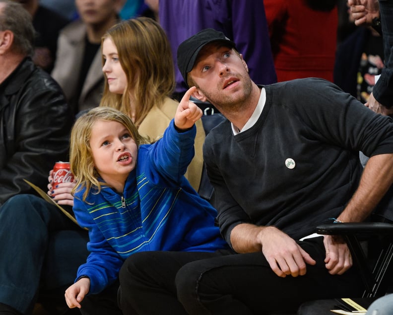 Chris Martin and Son at Lakers Game January 2016 | POPSUGAR Celebrity