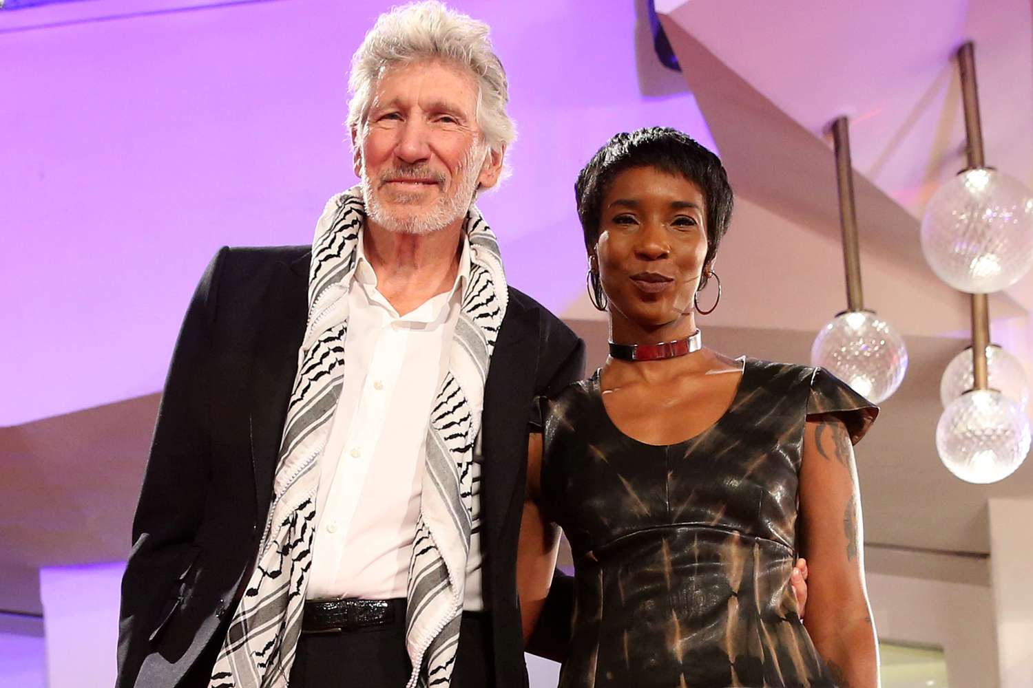 Pink Floyd's Roger Waters Marries Girlfriend Kamilah Chavis