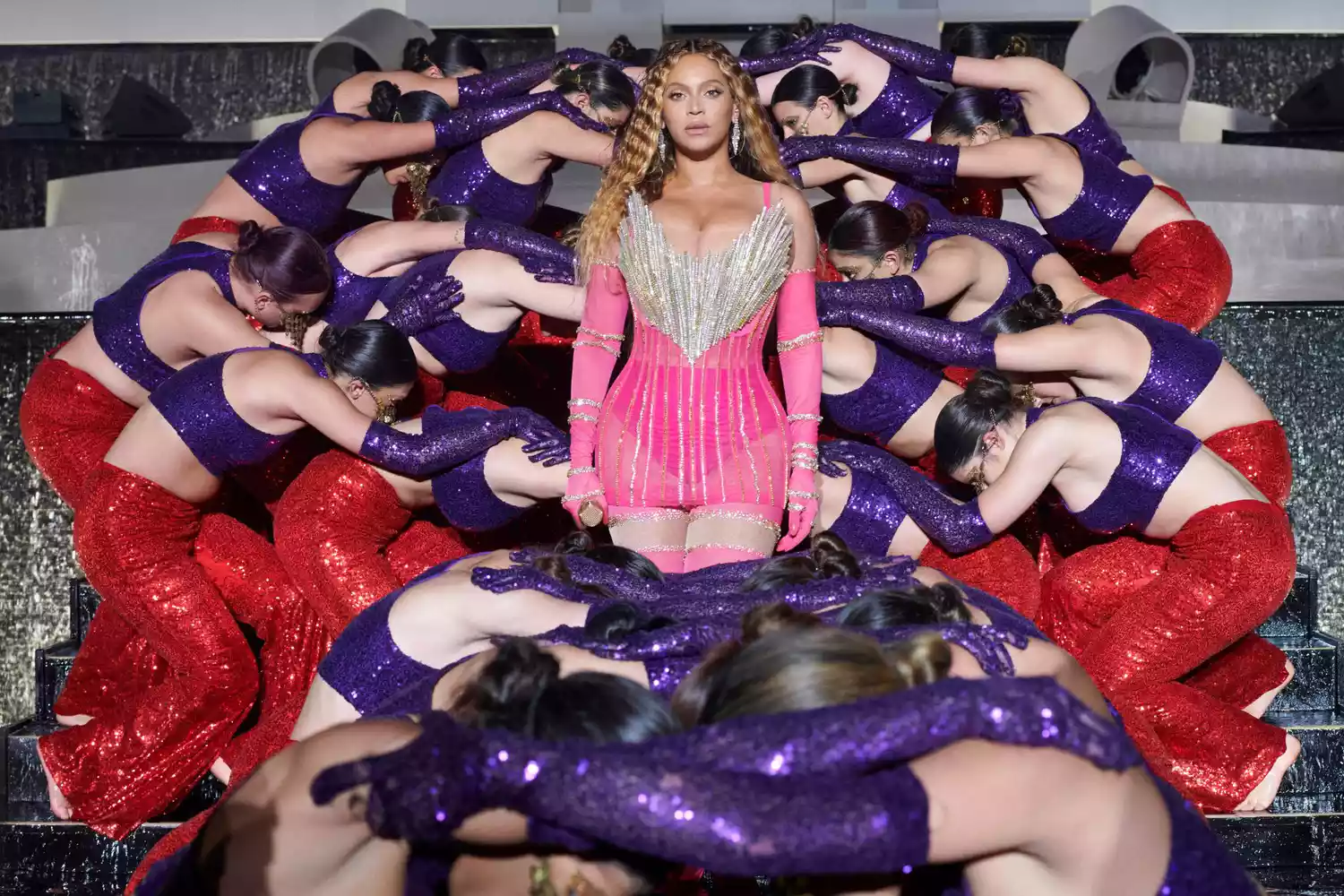 DUBAI, UNITED ARAB EMIRATES - JANUARY 21: Beyoncé performs on stage headlining the Grand Reveal of Dubai's newest luxury hotel, Atlantis The Royal on January 21, 2023 in Dubai, United Arab Emirates. (Photo by Mason Poole/Parkwood Media/Getty Images for Atlantis The Royal)