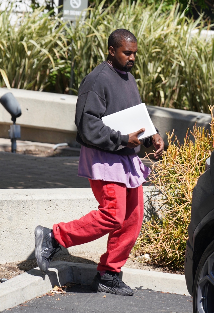 Kanye West Steps Out in An Unreleased Adidas Yeezy Boost 700 Colorway