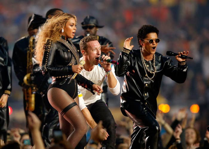 Beyoncé And Bruno Mars Completely Upstaged Coldplay At The Super Bowl  Halftime Show