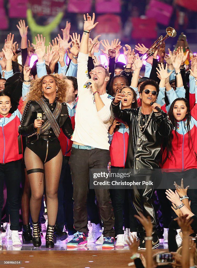 Beyonce, Chris Martin of Coldplay and Bruno Mars perform onstage... News  Photo - Getty Images