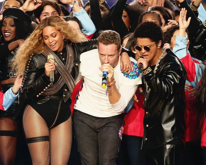 Beyoncé And Bruno Mars Completely Upstaged Coldplay At The Super Bowl  Halftime Show