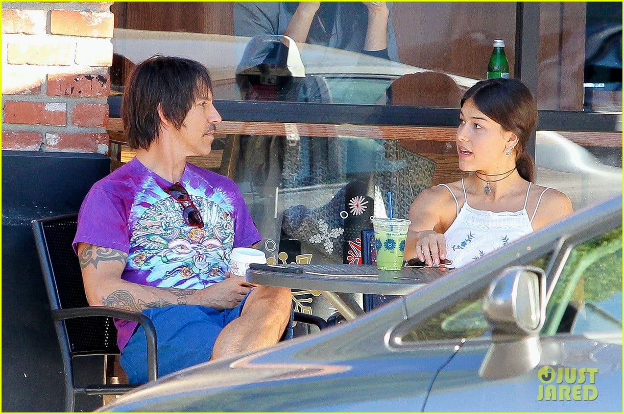 Anthony Kiedis Spends Thanksgiving with 20-Year-Old Girlfriend Helena  Vestergaard: Photo 3251029 | Anthony Kiedis, Helena Vestergaard Photos |  Just Jared: Entertainment News