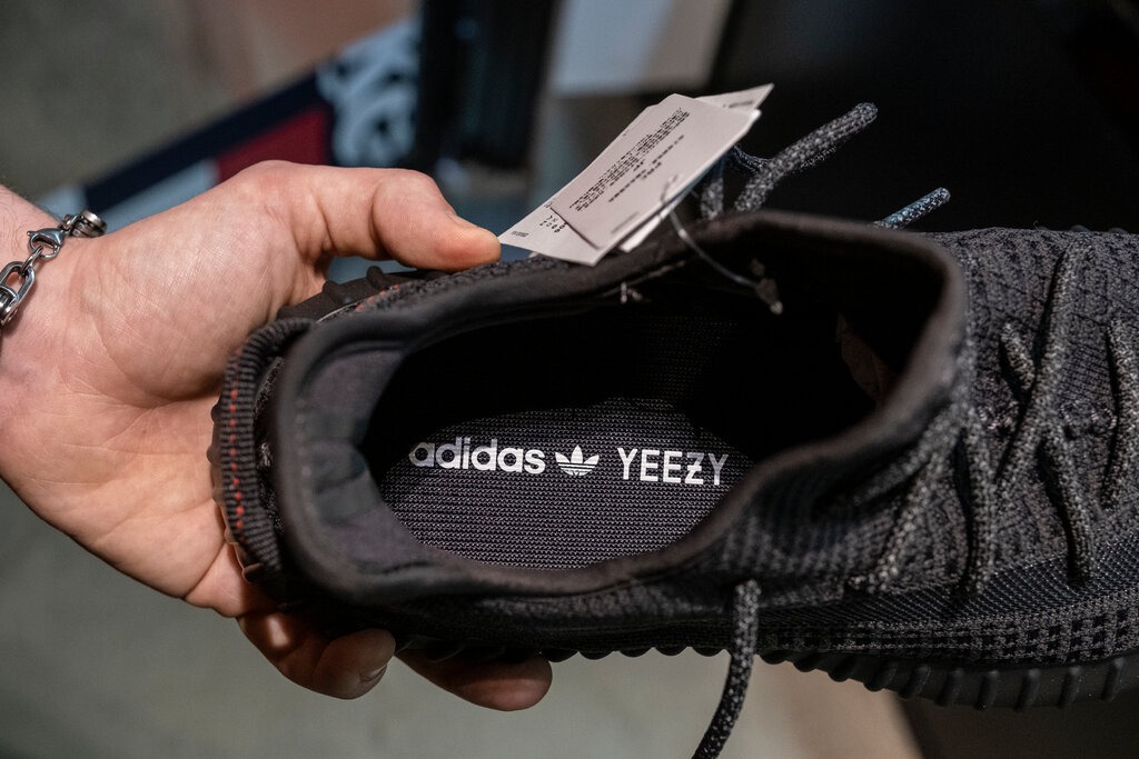 Thị trường giày của Adidas và Kanye West hỗn loạn - VnExpress Giải trí