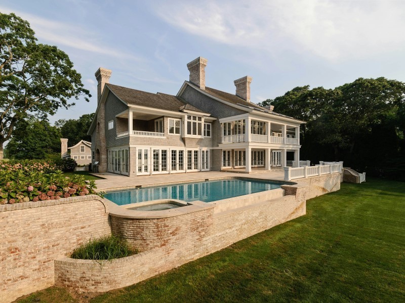 exterior of hamptons pond house