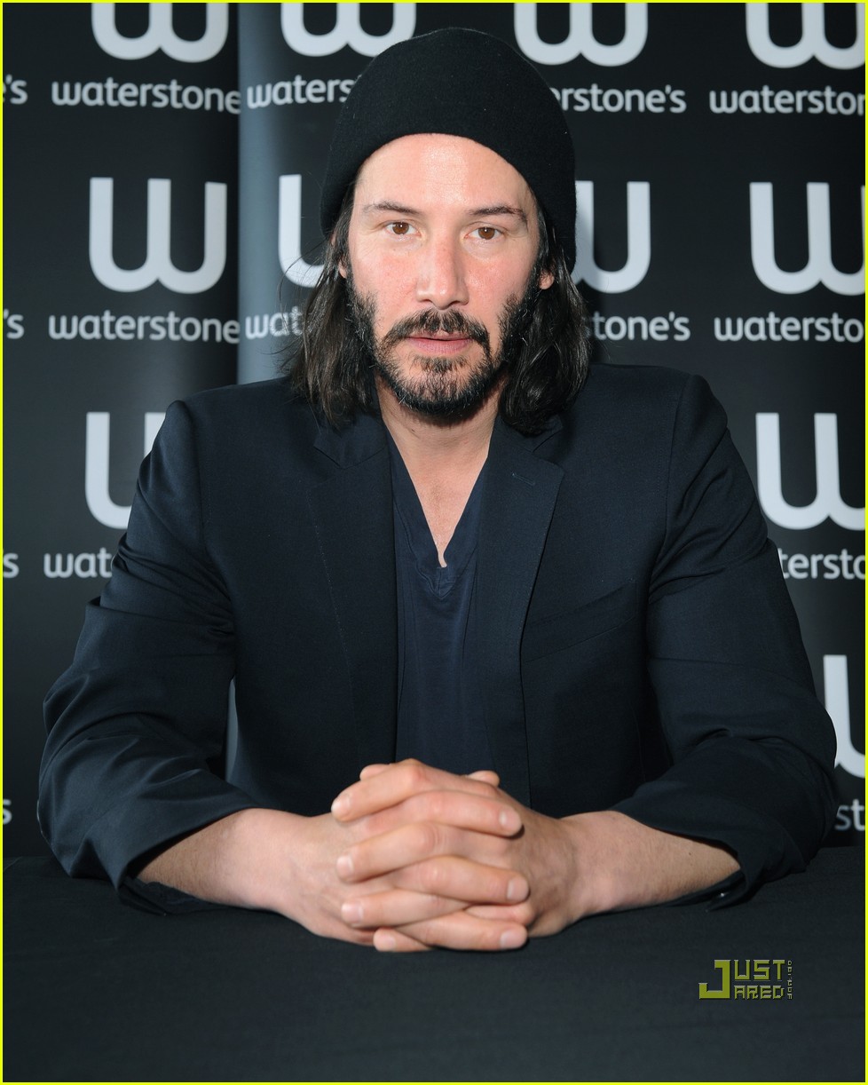 keanu reeves waterstones piccadilly 012553936