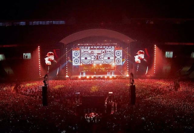 r/Eminem - On July 11th and 12th, 2014, Eminem Became The First Rapper to headline Wembley Stadium. He sold out 90,000 tickets in 45 minutes, so they booked another and he sold that one out under an hour as Well. MMLP2 also made Em the only artist to have 7 consecutive no. 1 albums on the UK charts