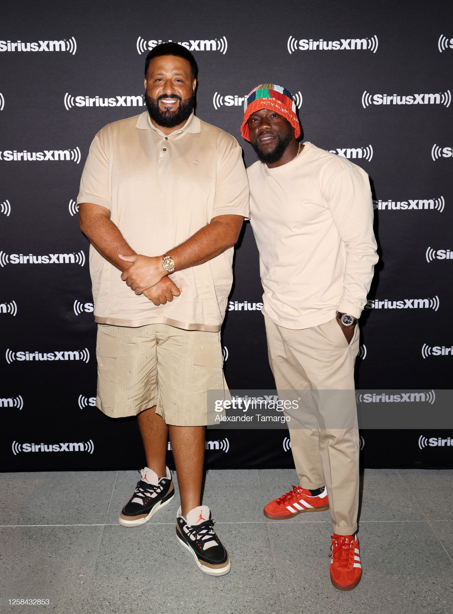 Celebrity News On X: DJ Khaled And Kevin Hart Pose Prior To, 45% OFF