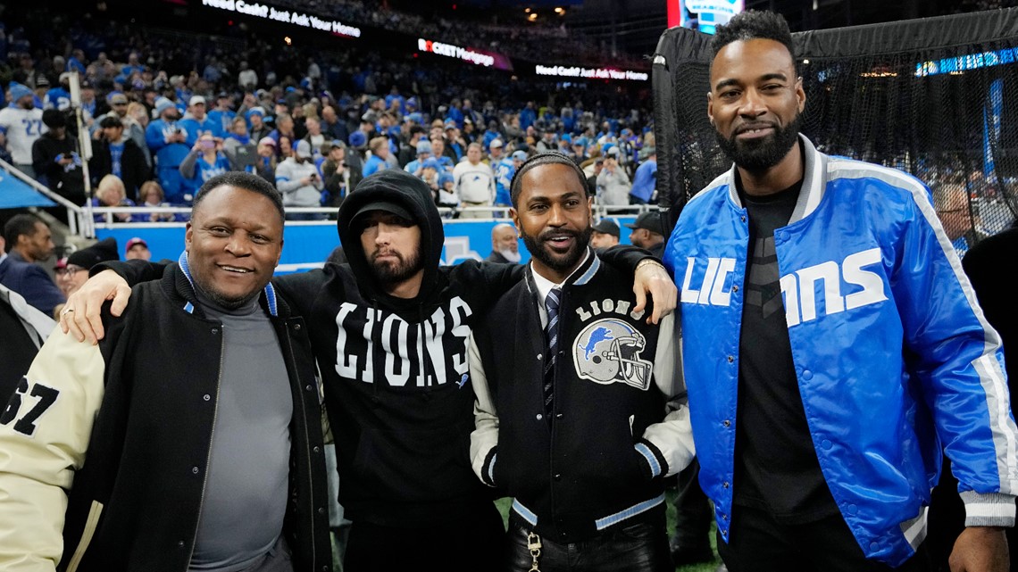 Eminem, Taylor Lautner among the celebs at Lions Playoff game | wzzm13.com