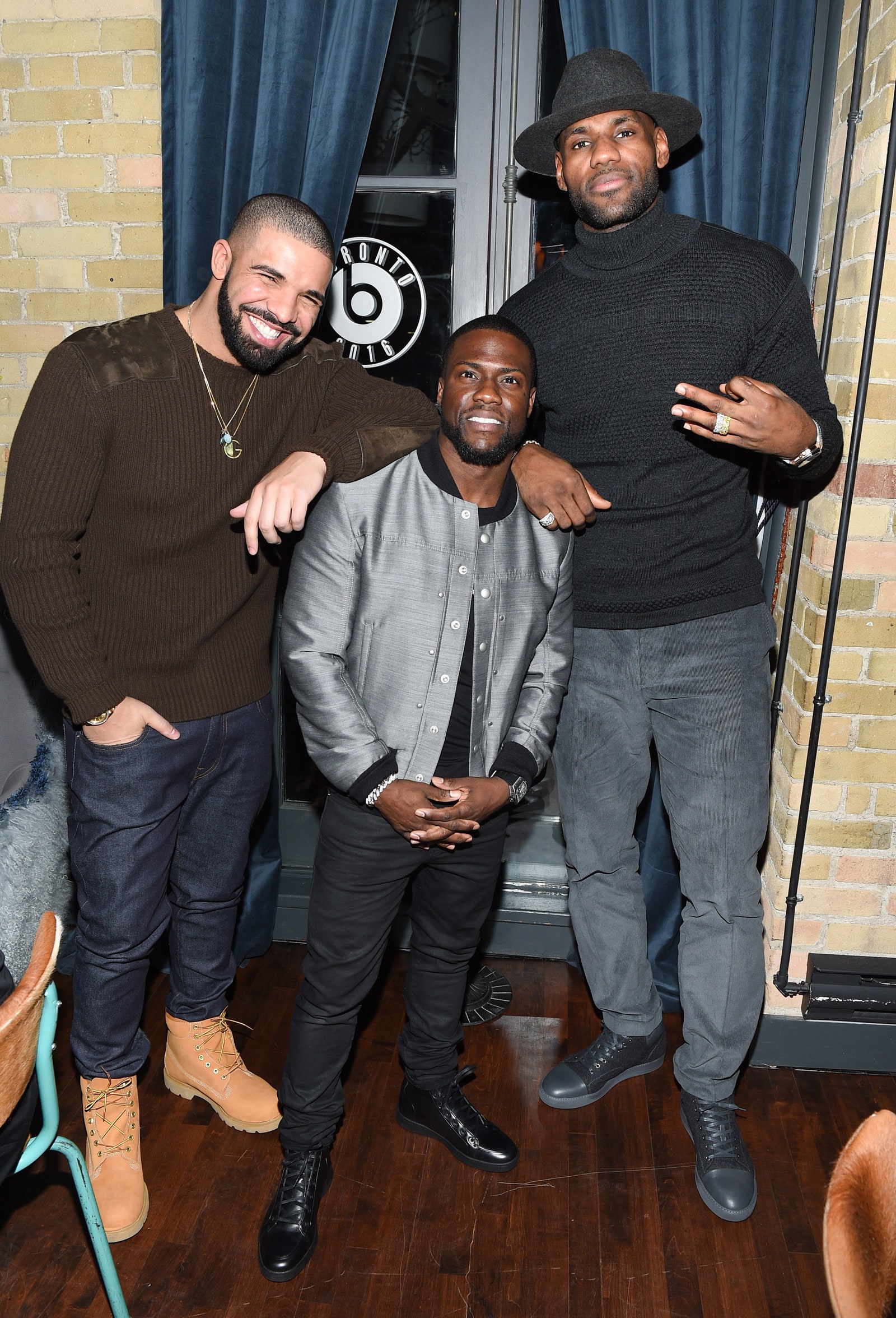 Drake and LeBron Gave Each Other Dagger Eyes at Last Night's Raptors-Cavs Game | GQ