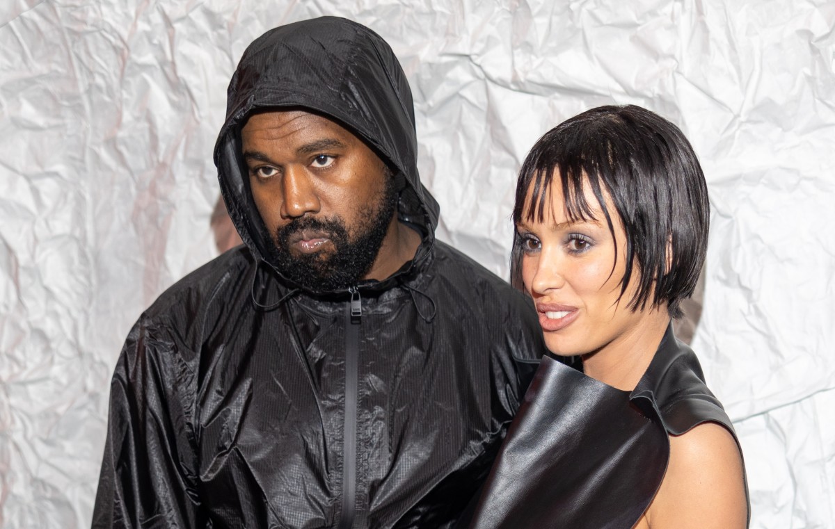 Kanye West's Wife Bianca Censori Dons Skintight Mini-Dress - Parade