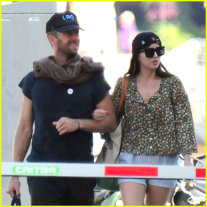 Dakota Johnson & Chris Martin Spotted Together on Vacation in Spain! (New  Photos) | Chris Martin, Dakota Johnson | Just Jared: Celebrity Gossip and  Breaking Entertainment News