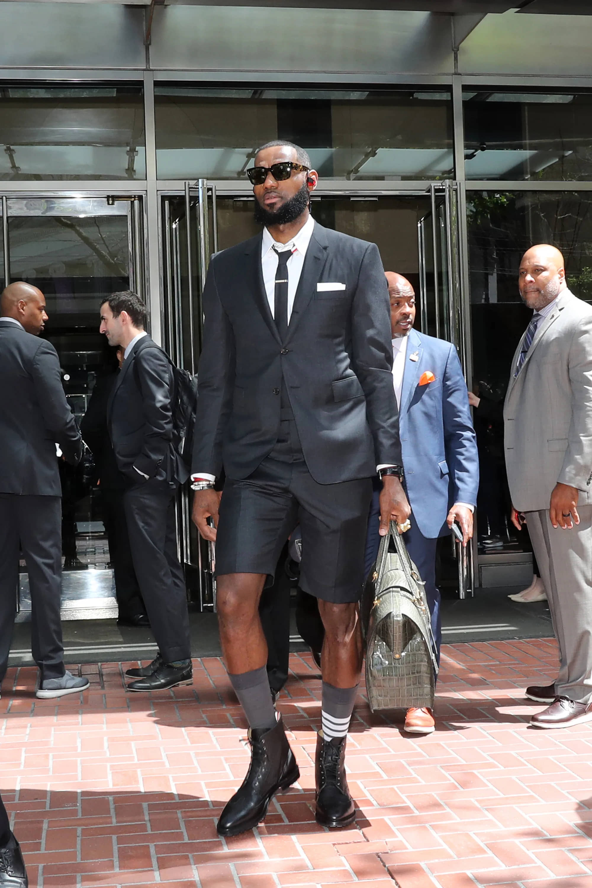 Lebron James Is The Trailblazer Of Basketball's Regal Fashion Trends 2023 - Car Magazine TV