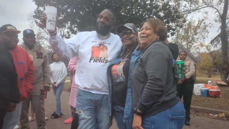 Rapper Rick Ross returns to hometown of Clarksdale to feed community