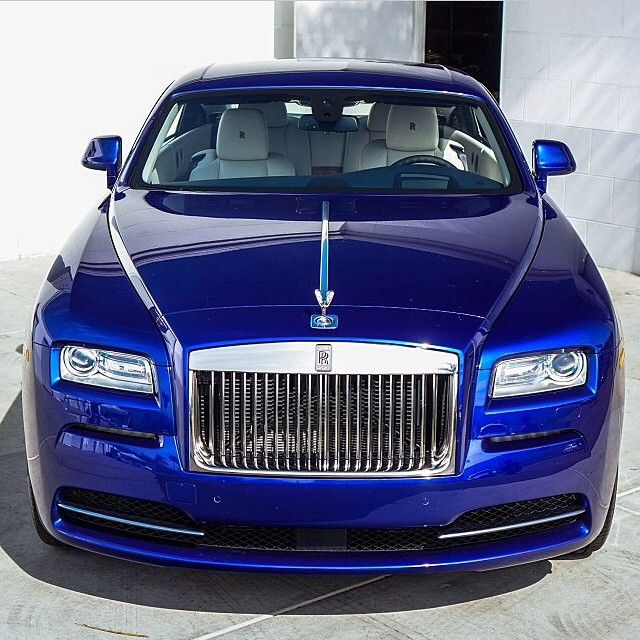 Royal Blue Rolls Royce Wraith - Luxury Car