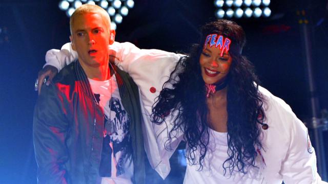 Eminem uses song to say sorry to Rihanna for backing Chris Brown - BBC News