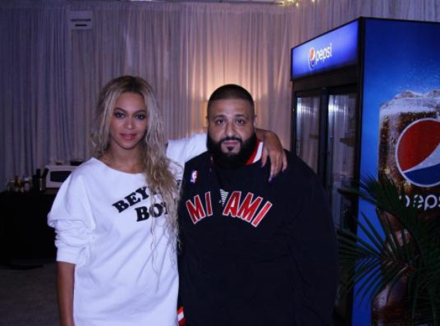 The singer also took a cute AF photo with DJ Khaled. - 21 Pictures You... -  Capital XTRA