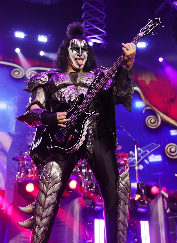 Gene Simmons On Life After KISS, Sale And Avatars, Linkin Park, Oasis,  Morrissey, Taylor Swift And Chappell Roan